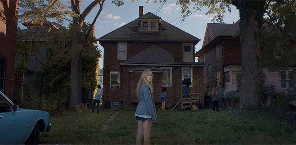 Дэвид Роберт Митчелл - Это следует за интервью