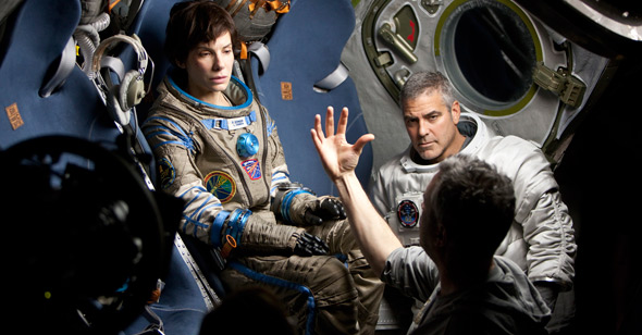 Альфонсо Куарон режиссирует гравитацию