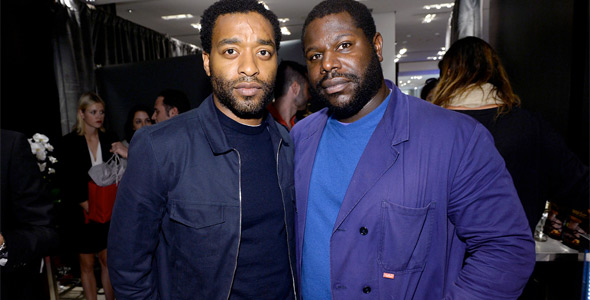 Чиветел Эджиофор и режиссер Стив МакКуин