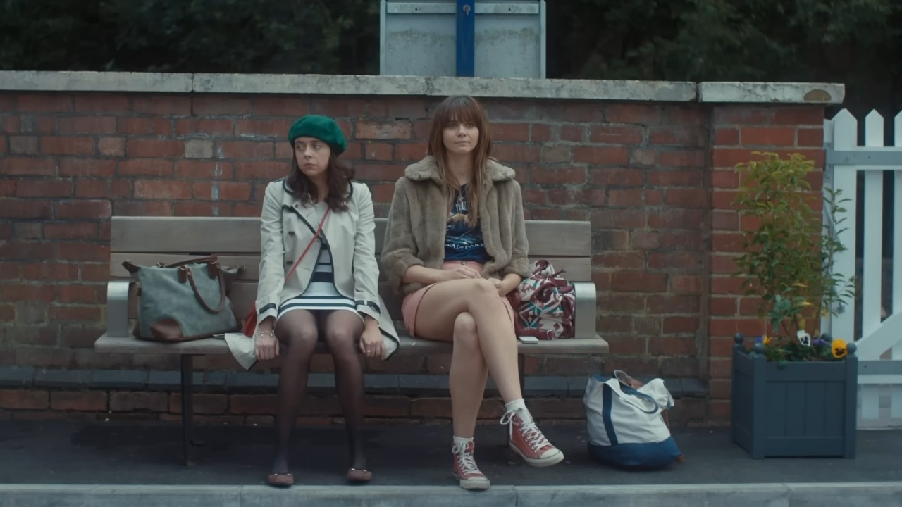 Эмма Эпплтон и Бел Паули в фильме «Все, что я знаю о любви»