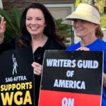 Fran Drescher für Italien-Reise kritisiert, Kim Kardashian-Foto inmitten von SAG-AFTRA-Vertragsverhandlungen: „Wirklich, dass wir Kuchen essen“