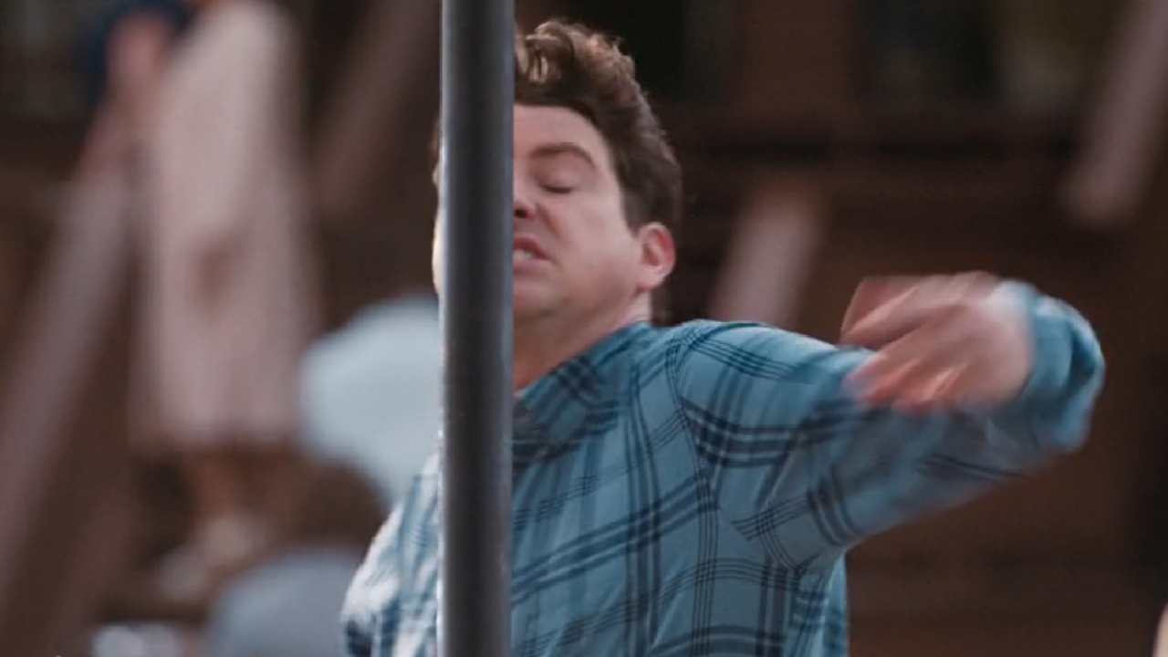 Chase rennt in Zoey 102 gegen die Stange.