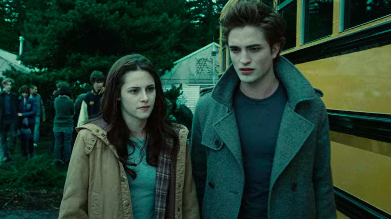 Kristen Stewart et Robert Pattinson dans le rôle de Bella et Edward dans Twilight