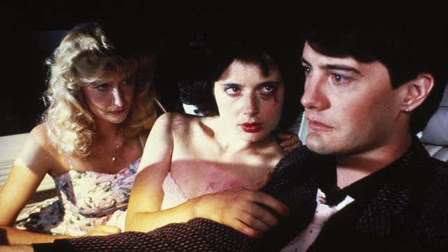 (von links) Laura Dern, Isabella Rossellini und Kyle MacLachlan in David Lynchs Blue Velvet.