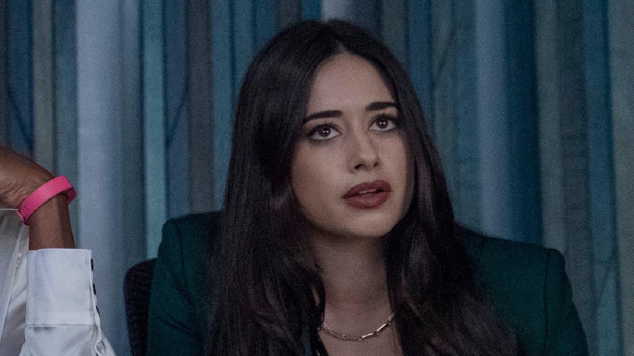 Jeanine Mason in Upload Staffel 3.