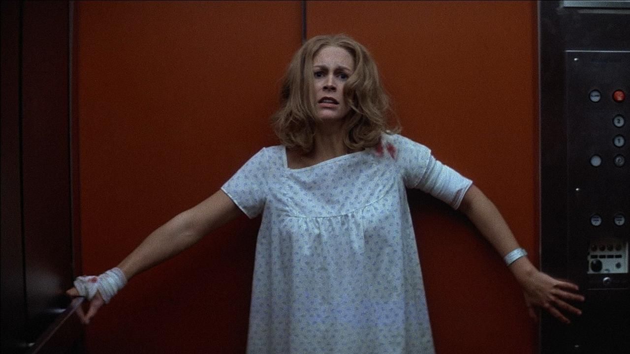 Jamie Lee Curtis als Laurie Strode im Film „Halloween II“ von 1981