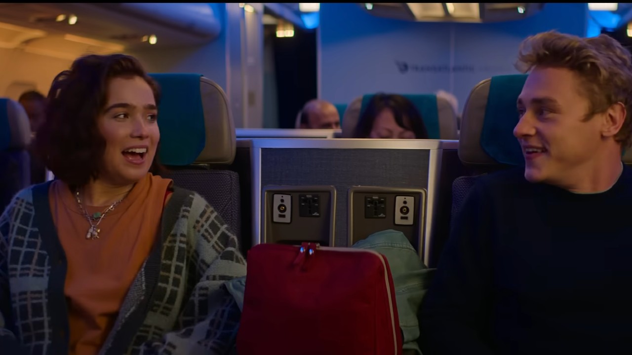 Ben Hardy et Haley Lu Richardson amoureux au premier regard