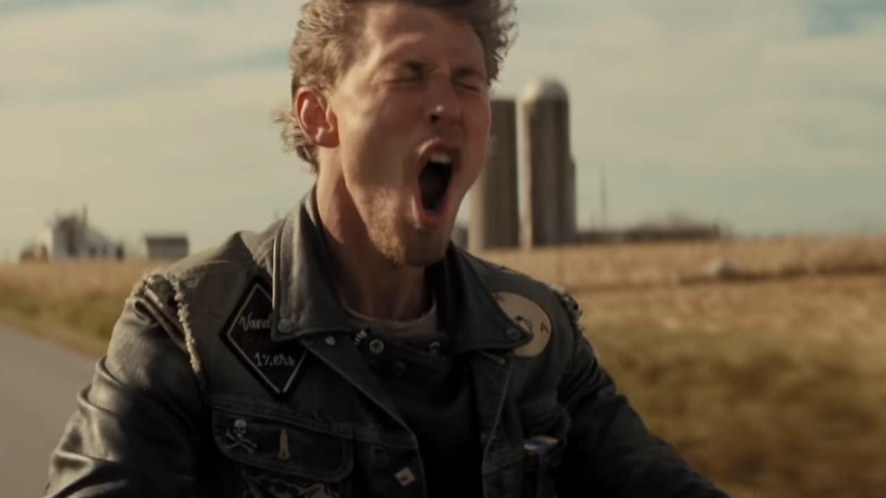Austin Butler in „The Bikeriders“.