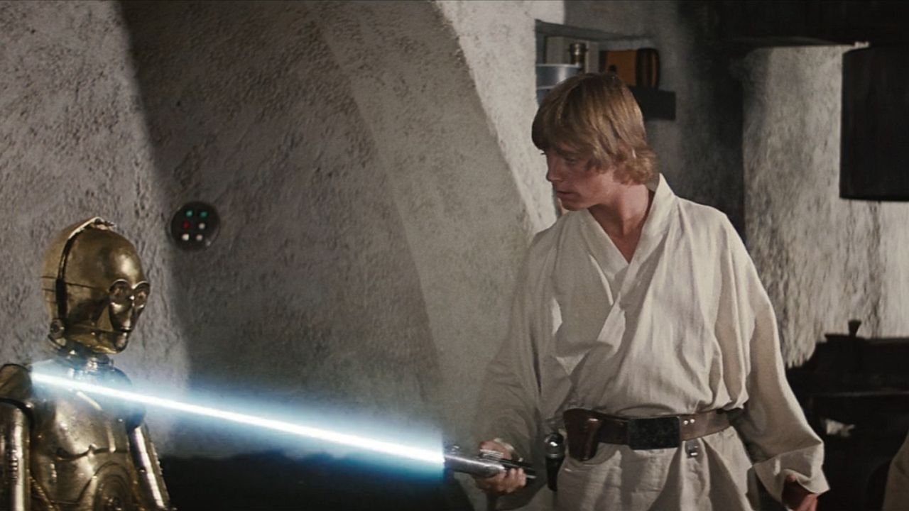 Luke Skywalker avec sabre laser