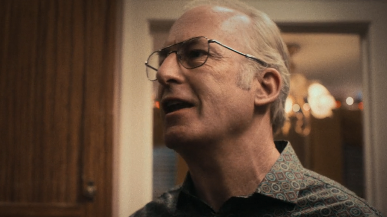 Боб Оденкирк в фильме «Медведь»