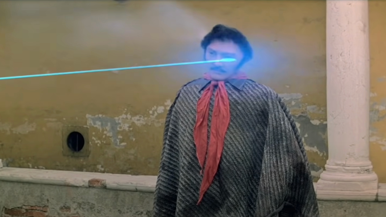 Голова манекена плавится лазерным лучом в Moonraker.