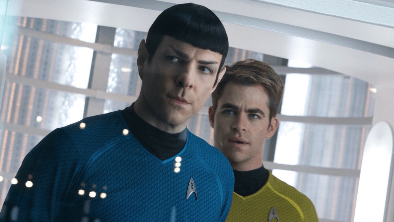 Spock de Zachary Quinto et Kirk de Chris Pine dans Star Trek Into Darkness