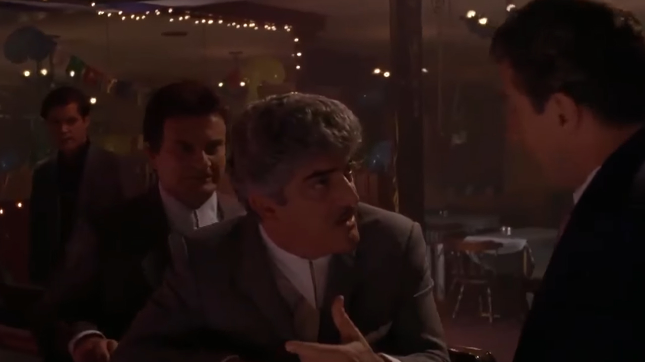 Frank Vincent, Ray Liotta, Joe Pesci et Robert De Niro dans Goodfellas