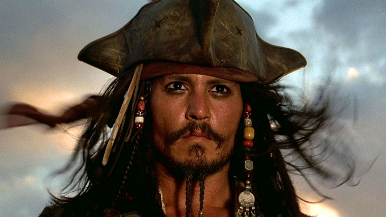 Джонни Депп в роли капитана Джека Воробья в кадре из «Пиратов Карибского моря»