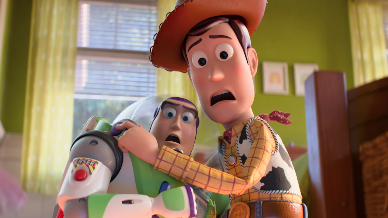 Buzz und Woody sehen im Teaser-Trailer zu Toy Story 5 verängstigt aus