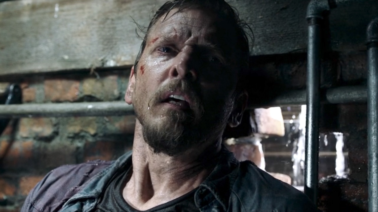 Барри Пеппер откидывается назад в режиме «Ползание»