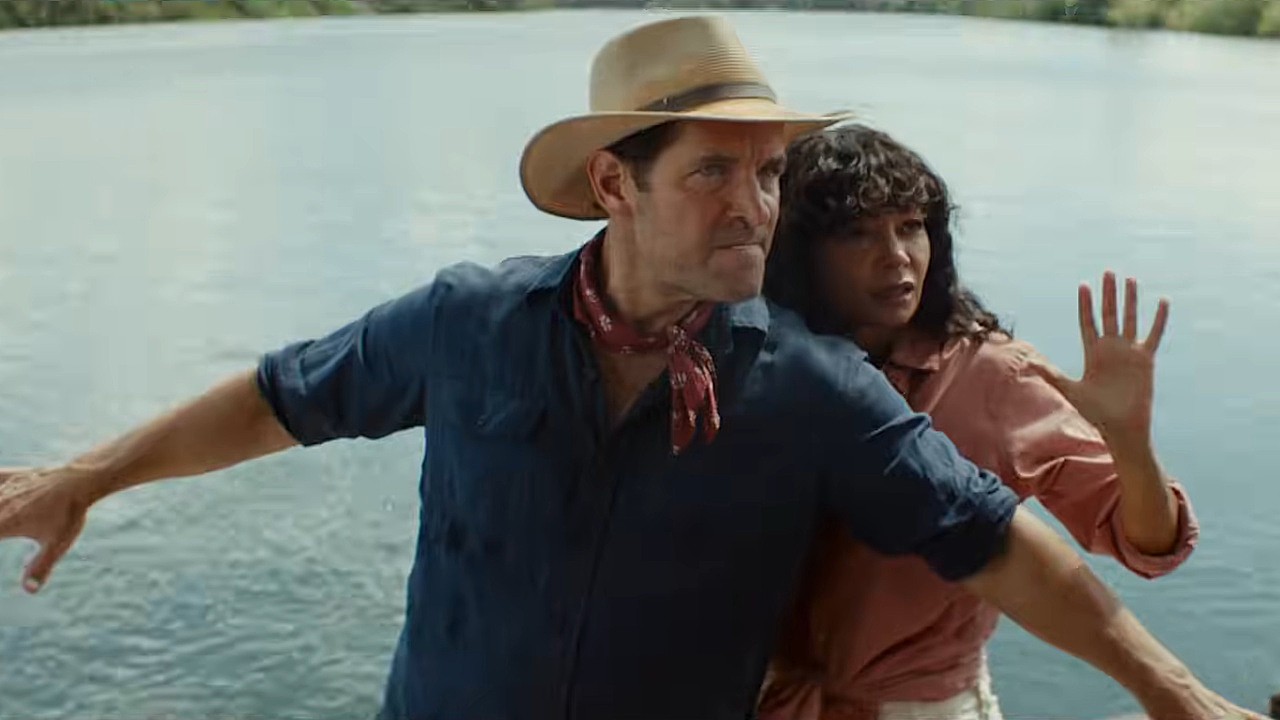 Paul Rudd et Thandiwe Newton dans Anaconda (2025).