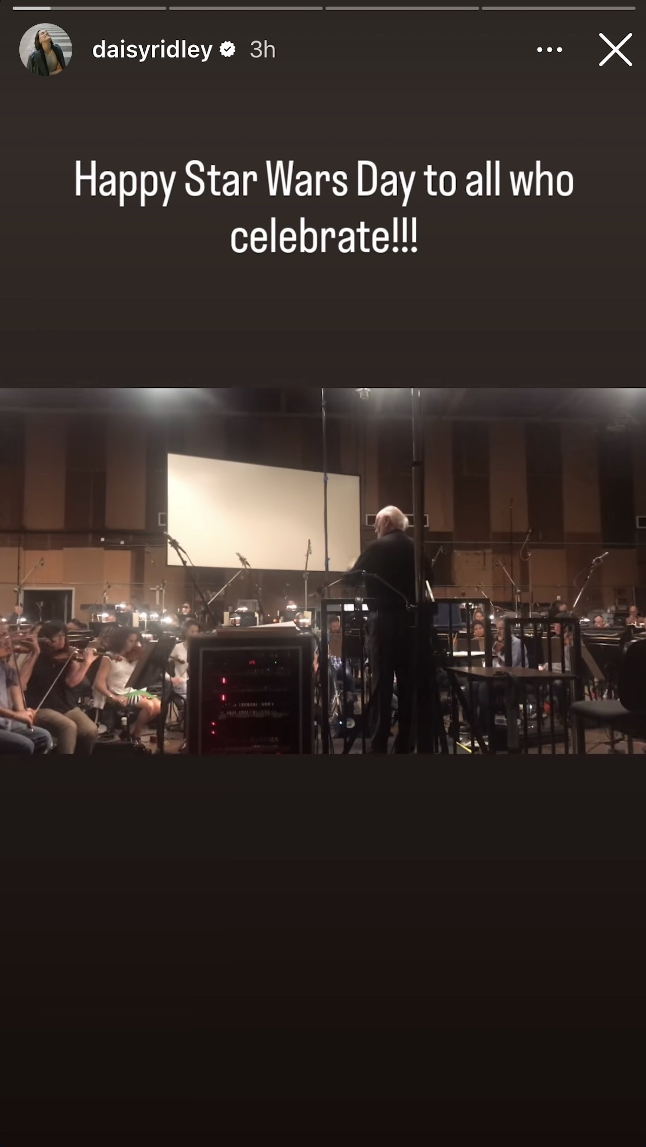 Daisy Ridleys IG Story unter der Leitung von John Williams.