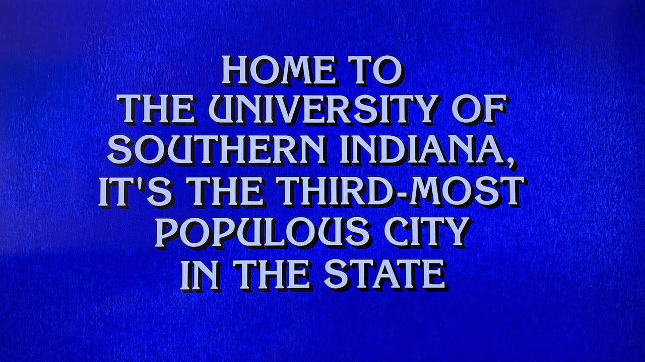 Une photo d'une télévision avec la question Jeopardy pertinente orientée vers Evansville, Indiana, qui a conduit à la perte de Jamie.